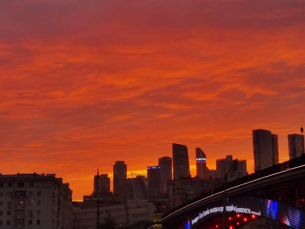 Багровые московские закаты