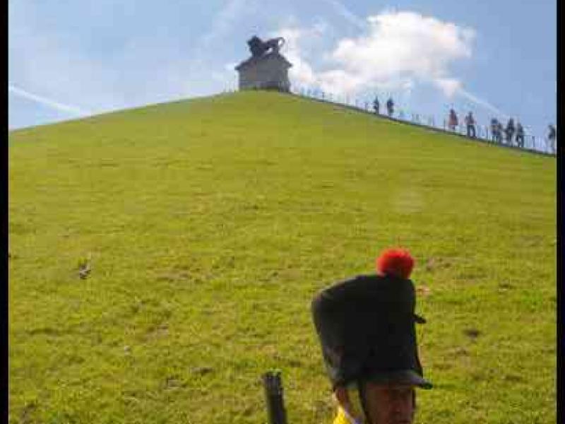Ватерлоо, Бельгия: реконструкция битвы 1815 года на зелёном холме