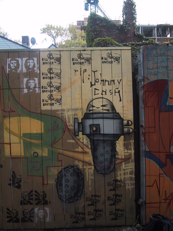 416 Grafitti Expo, Канада: стена с памятным рисунком Johnny Cash и «Big Brother»