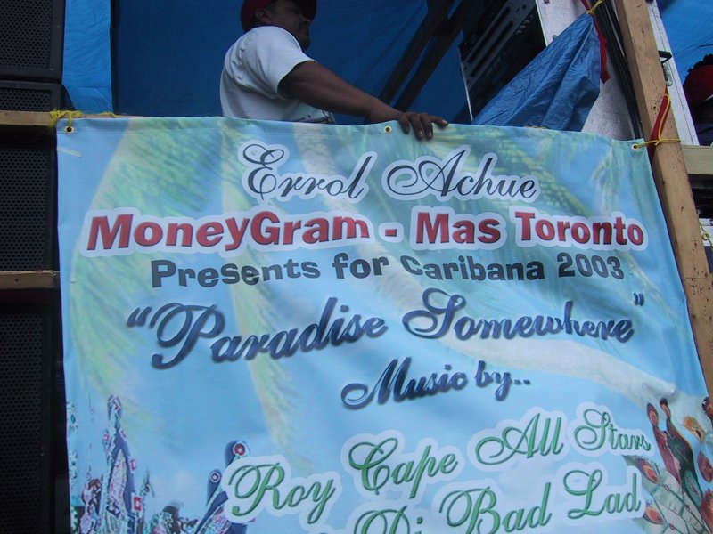 Caribana Toronto 2003: баннер Errol Achue и MoneyGram