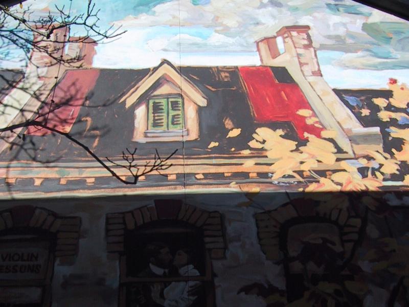 Old York Lane в Миссе, Канада: фасад с муралом и исторической табличкой