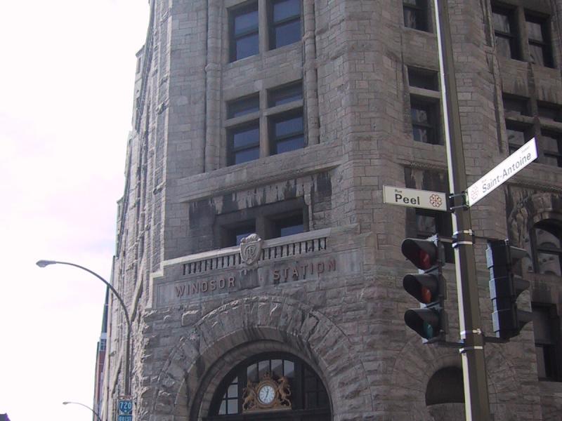 Windsor Station, Montreal 2004: гранитный фасад у пересечения Peel и Saint-Antoine