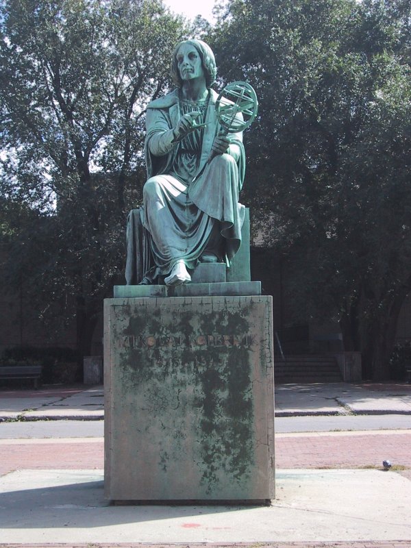 Памятник Копернику в Монреале, 2004