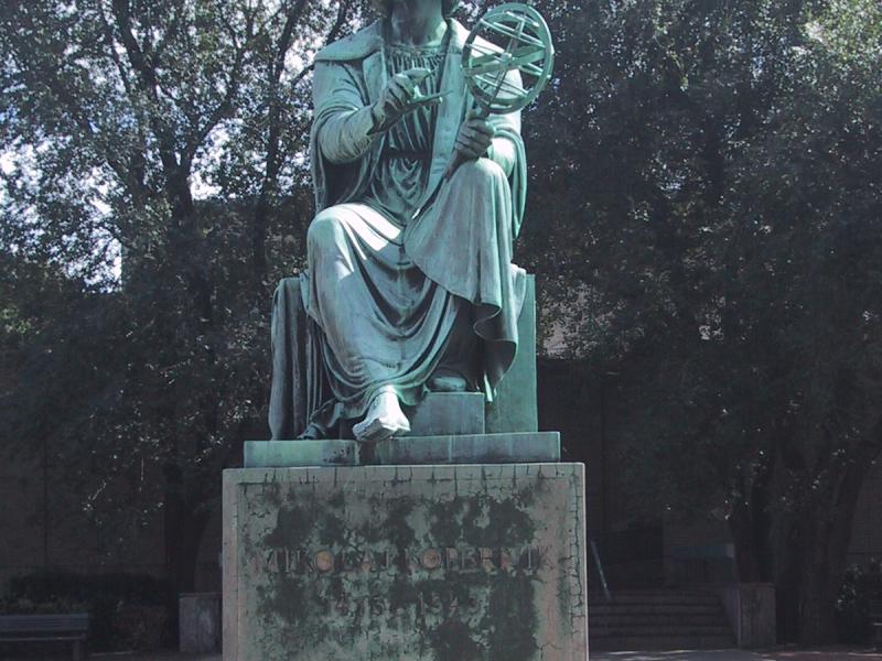 Памятник Копернику в Монреале, 2004