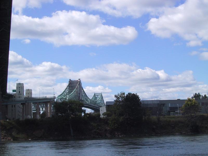 Мост через реку Сен-Лоран в Монреале, 2004