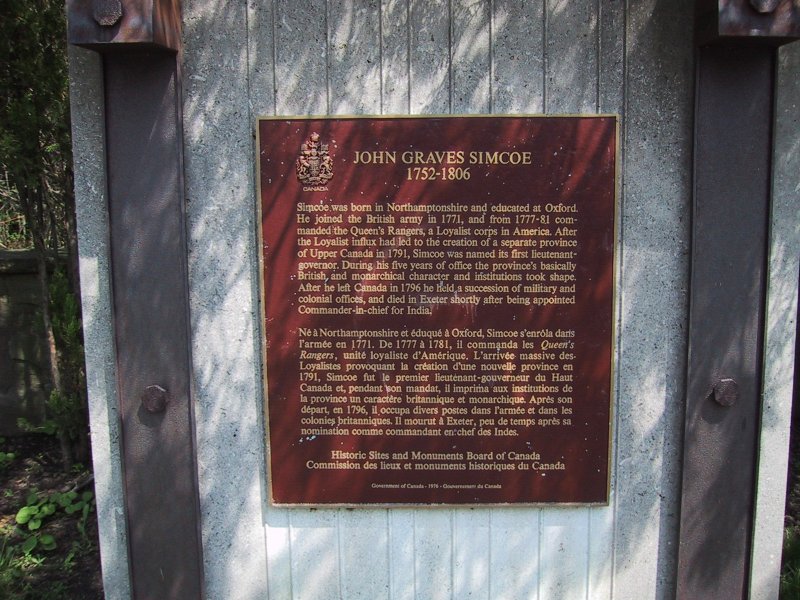 Памятная табличка о Джоне Грейвсе Симко в Ниагара-он-те-Лейк, 1976