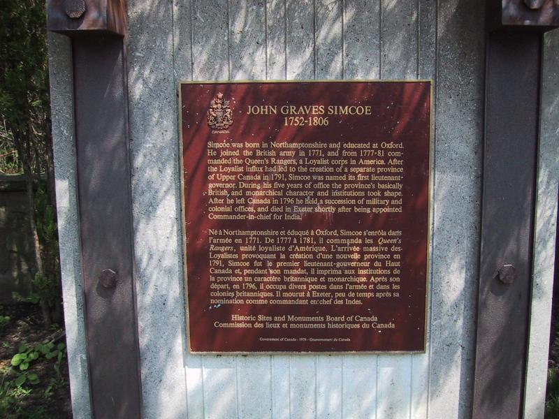 Памятная табличка о Джоне Грейвсе Симко в Ниагара-он-те-Лейк, 1976
