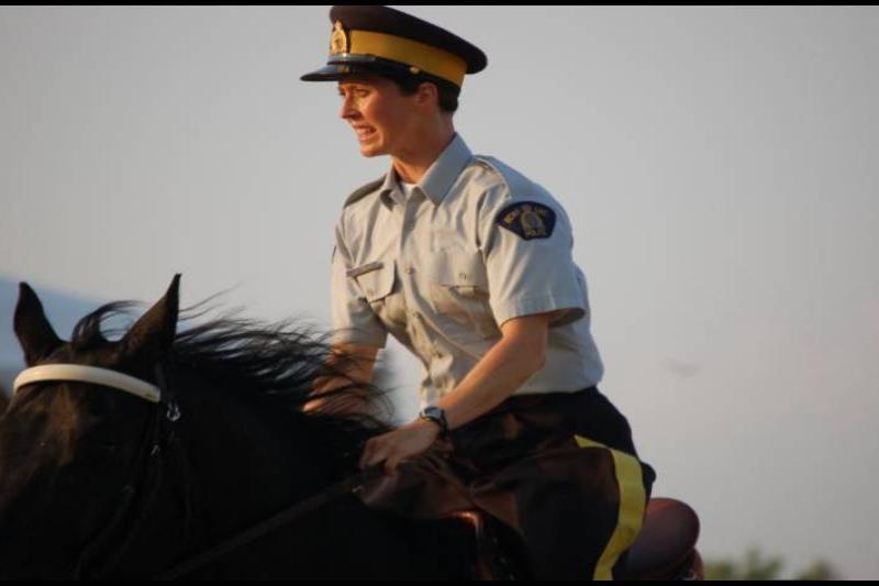 Полицейский на коне в структуре RCMP, Канада