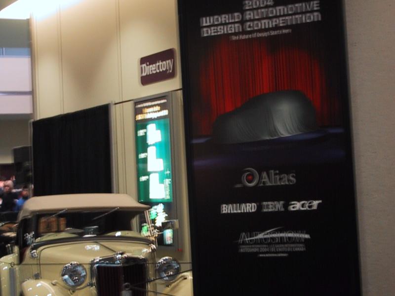 Toronto Autoshow 2004: ретро-автомобиль и плакат конкурса дизайна