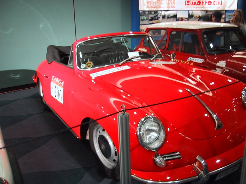 Toronto Autoshow 2004: красный Porsche 356 Cabriolet с номером 206 и надписью TARGA