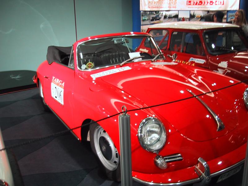 Toronto Autoshow 2004: красный Porsche 356 Cabriolet с номером 206 и надписью TARGA