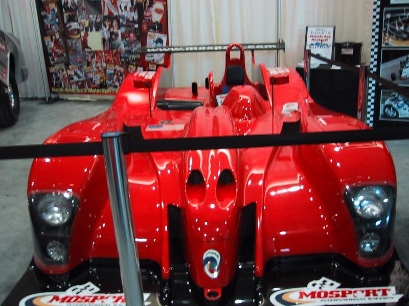 Toronto Autoshow 2004: красный гоночный прототип Mosport International Raceway