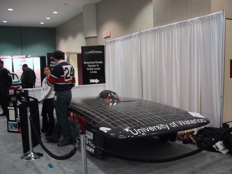 Toronto Autoshow 2004: солнечный гоночный автомобиль University of Waterloo