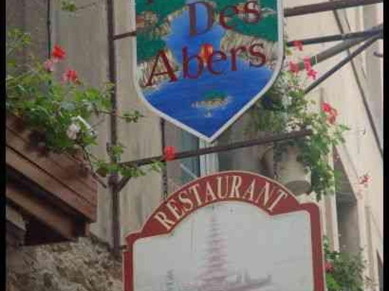 Отель Des Abers и ресторан Le Javanais в Сент-Мало