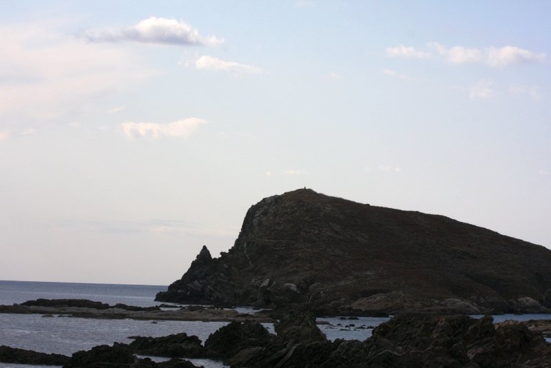 Кап-Корс, Корсика, 2008: скалистый мыс у моря