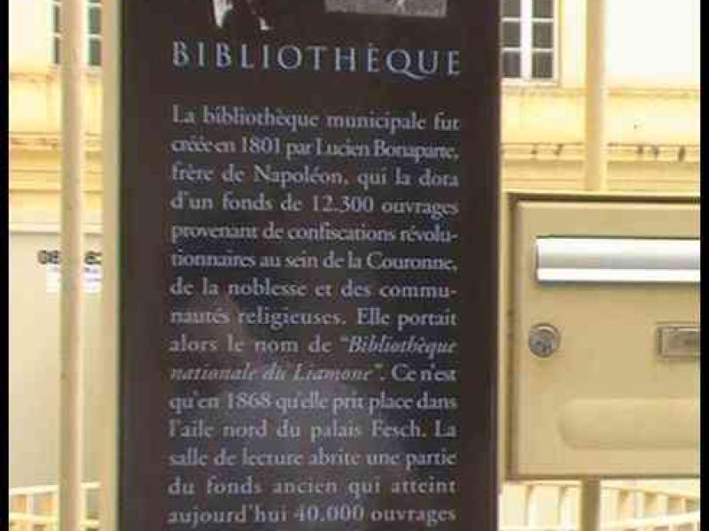 Ajaccio, 2008: табличка библиотеки Бонапарте
