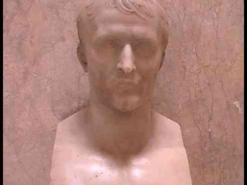 Бюст в музее Аяччо, 2008 год