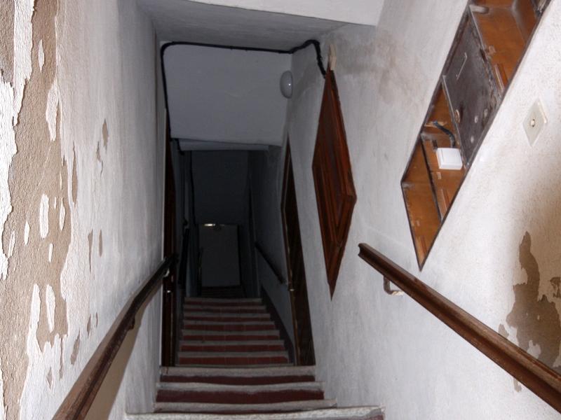Лестница в старом доме Бонифачо, Корсика, 2008