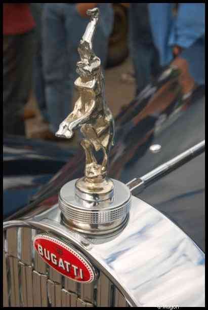 Конц, Oldtimer-фестиваль: хромированный бегемот на капоте Bugatti