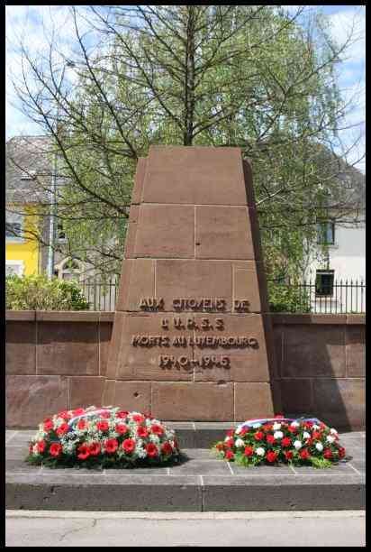 Монумент в Люксембурге: «АUX CITOYENS DE 4 U.F.S.3 MORTS AU LUXEMBOURG 1940-1945»