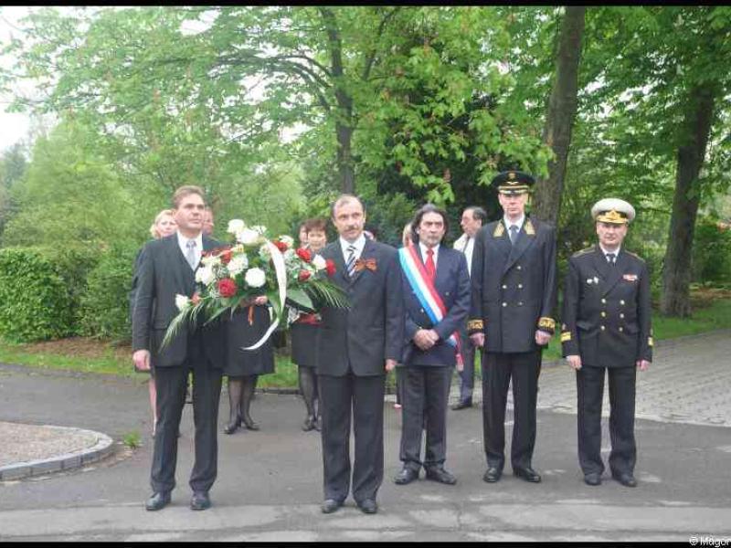 Май 2012: церемония возложения в Люксембурге