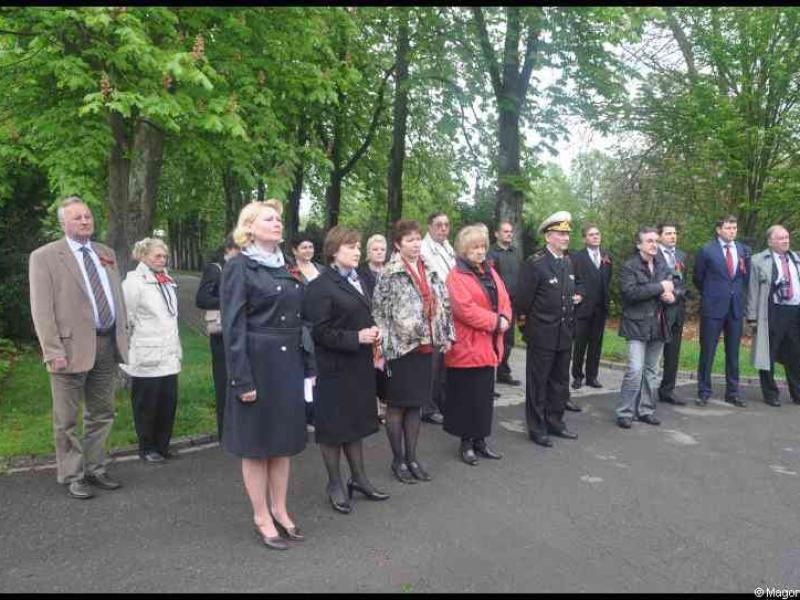 Майская церемония у памятника в Люксембурге, 2012