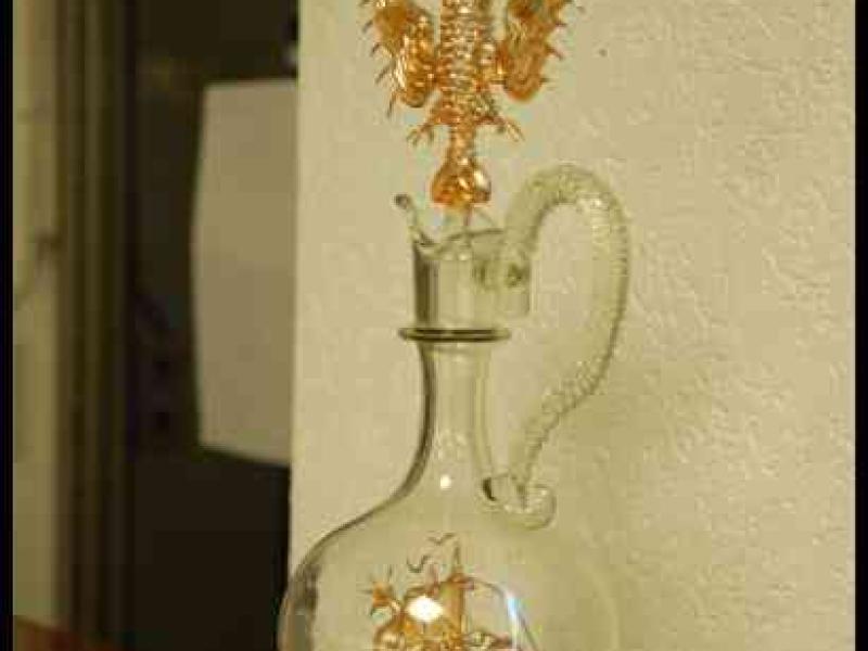 Art Du Cristal, Люксембург: стеклянная бутылка с двуглавым орлом и кораблем