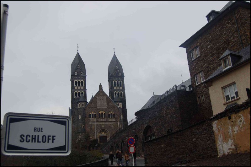 Clervaux, Люксембург: двуглавый собор и Rue Schloff