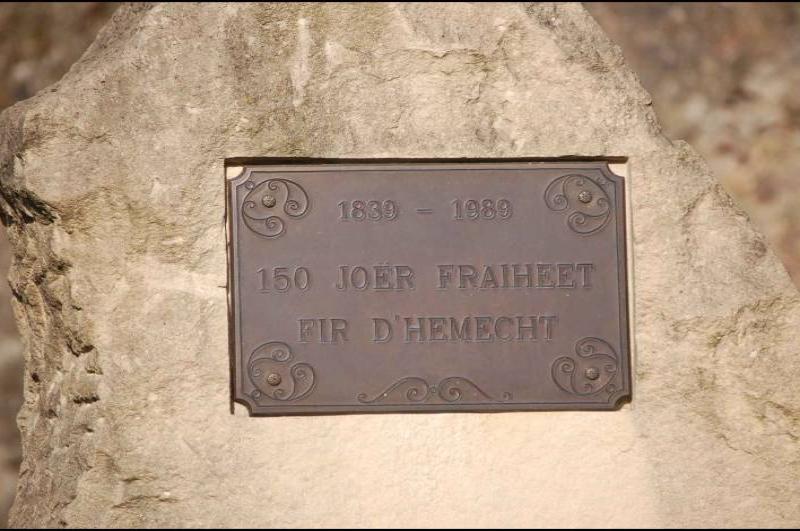 Памятная табличка в Юзельданже: 150 лет JoëR Fraiheet, 1839–1989