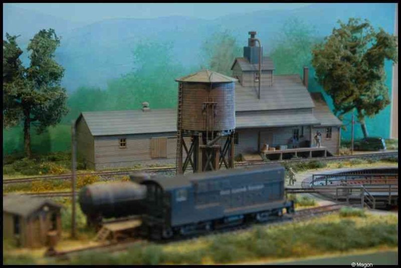 Expo train 2010, Люксембург: детализированный макет железнодорожной станции с водонапорной башней