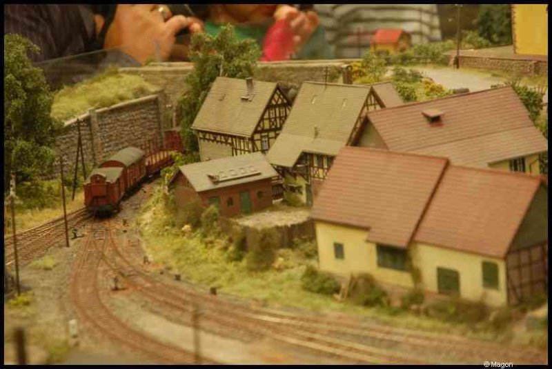 Expo train 2010 в Люксембурге: миниатюрный посёлок с паровозом