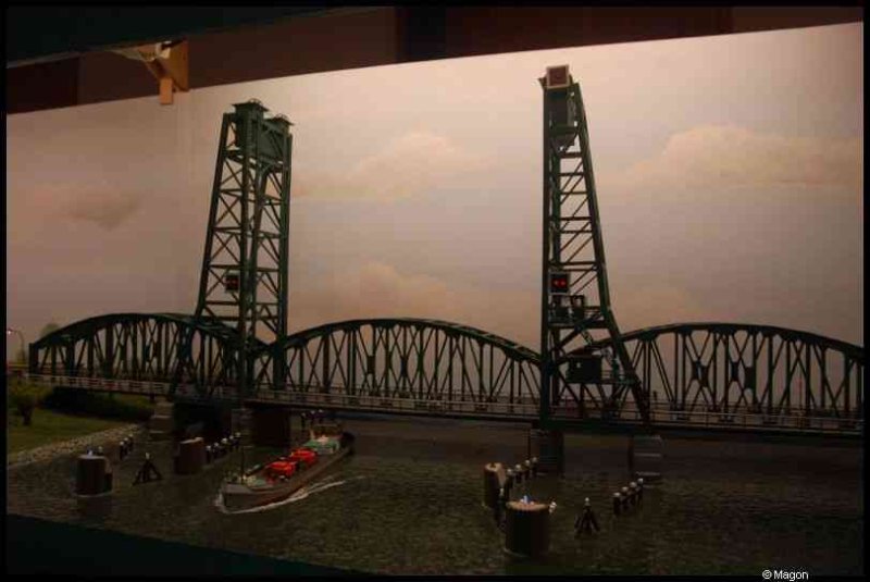 Люксембург, Expo train 2010: модель подъёмного моста над каналом