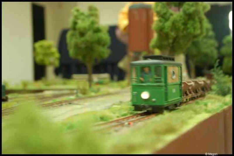 Expo train 2010 в Люксембурге: зелёный трамвай на миниатюрной линии