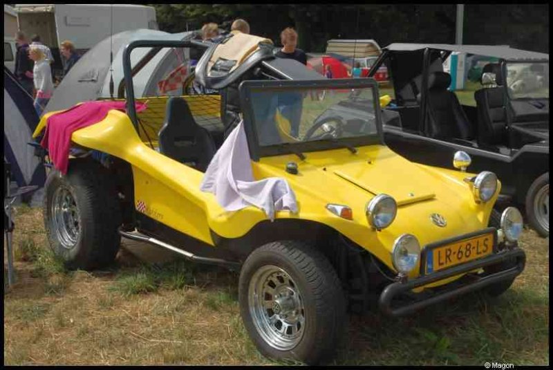 Luxbug 2010: жёлтый джип-багги с номером LR-68-LS в Люксембурге