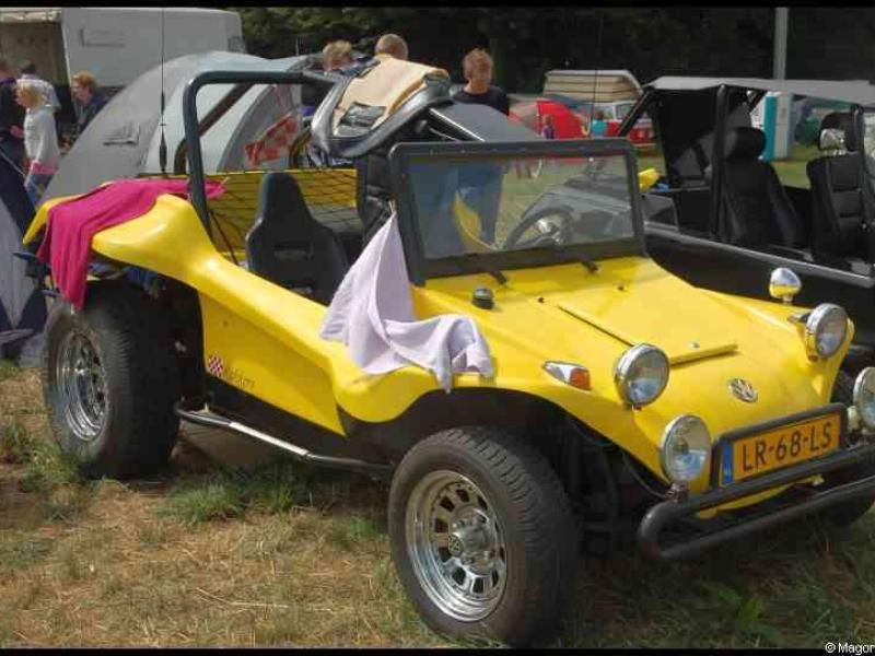 Luxbug 2010: жёлтый джип-багги с номером LR-68-LS в Люксембурге