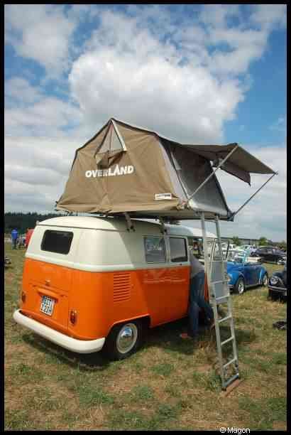 Luxbug 2010: оранжевый VW T2 с надувной крышей в Люксембурге