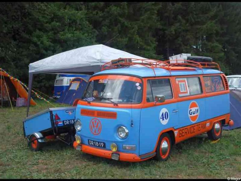 Luxbug 2010: голубой VW Type 2 Gulf с номером DR-18-19 в Люксембурге