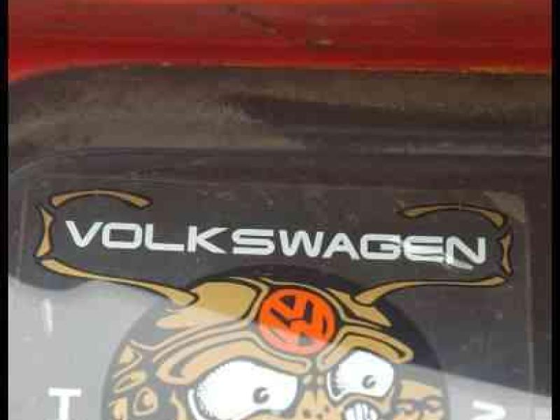 Luxbug 2010: стикер Volkswagen Hard Core Crew на кузове в Люксембурге