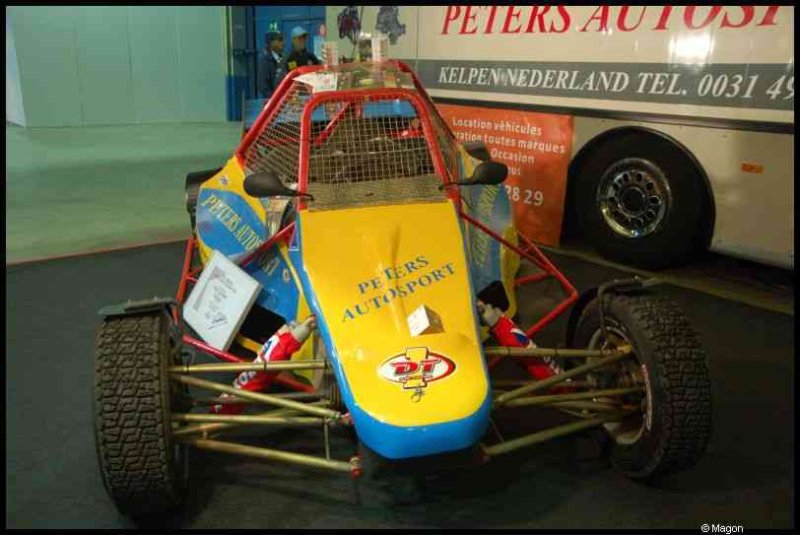 Motorshow 2010 в Люксембурге: гоночный багги с надписью «Peters Autosport»