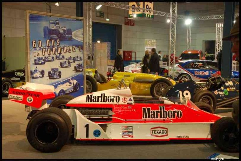 Motorshow 2010 в Люксембурге: красно-белый McLaren с Marlboro и Texaco