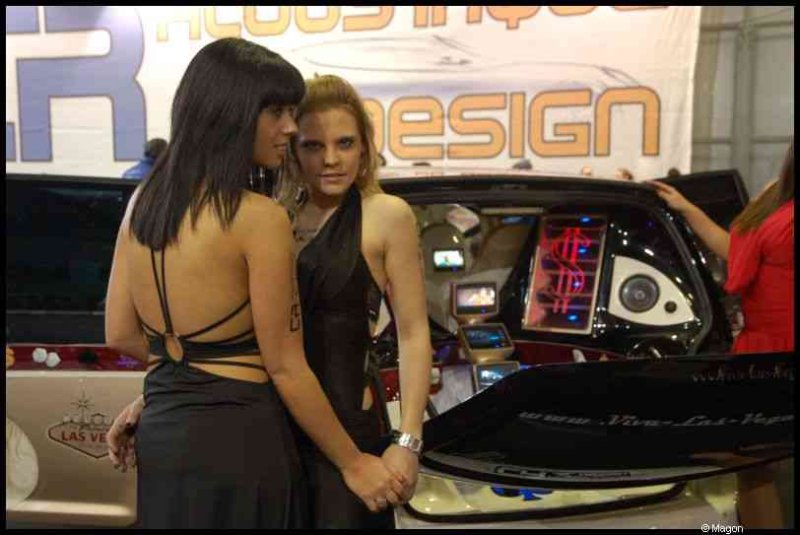 Motorshow 2010 в Люксембурге: выставка авто с подсветкой и «Las Vegas»