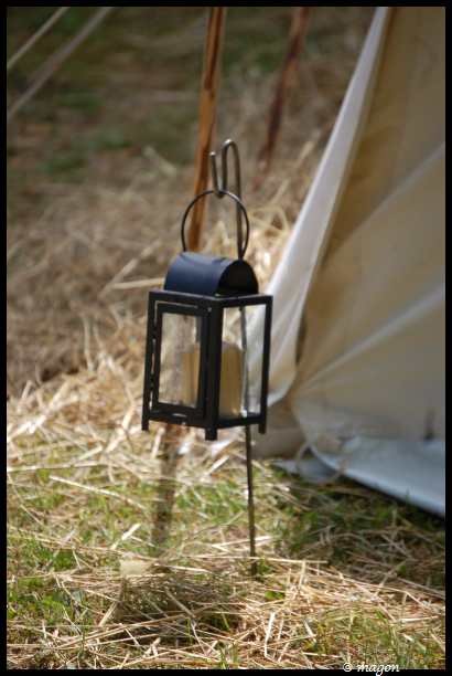 Napoleonic Bivouac в Люксембурге: черный фонарь у шатра