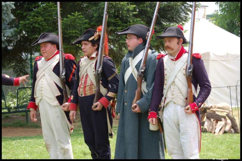 Napoleonic Bivouac в Люксембурге: солдаты в мундирах 1800-х годов