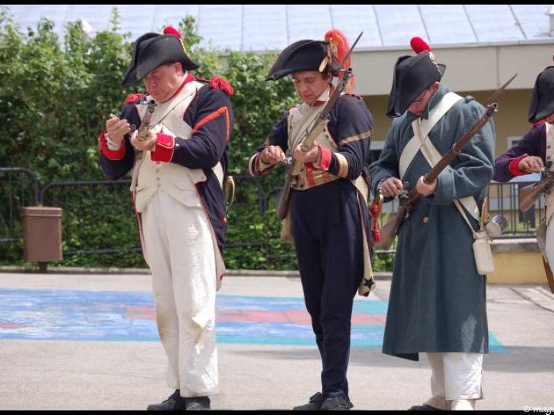 Napoleonic Bivouac в Люксембурге: солдаты в полевой форме 1800-х