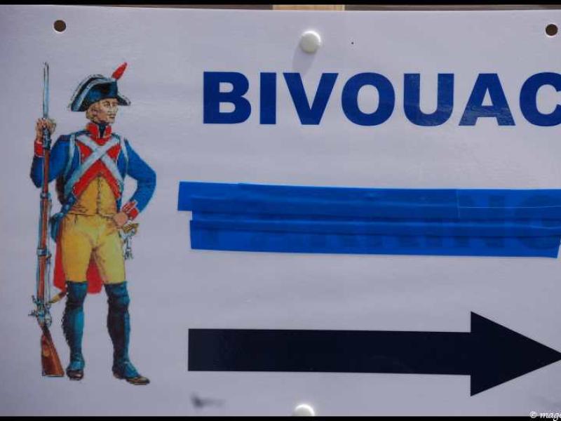 Napoleonic Bivouac в Люксембурге: указатель с изображением солдата