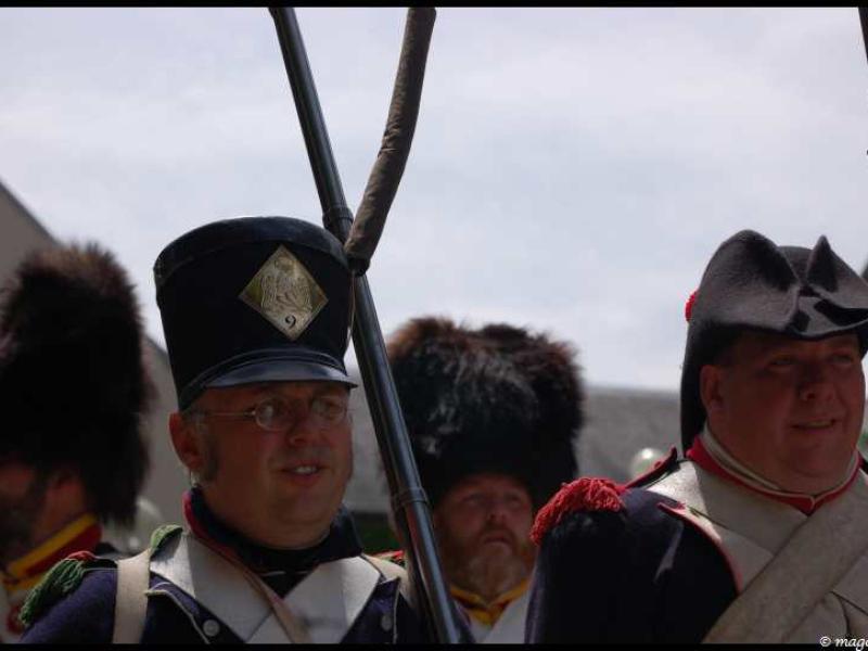 Napoleonic Bivouac в Люксембурге: солдаты в мундирах 1800-х годов