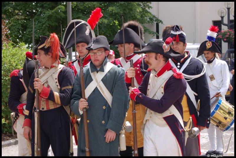 Napoleonic Bivouac в Люксембурге: солдаты в деталях униформы и шлемов