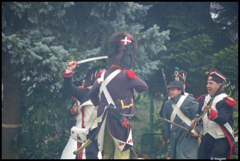 Napoleonic Bivouac в Люксембурге: сцена реконструкции боя у елей