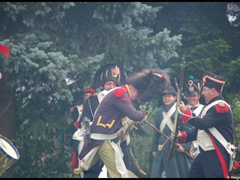Napoleonic Bivouac в Люксембурге: сцена реконструкции боя 1813 года
