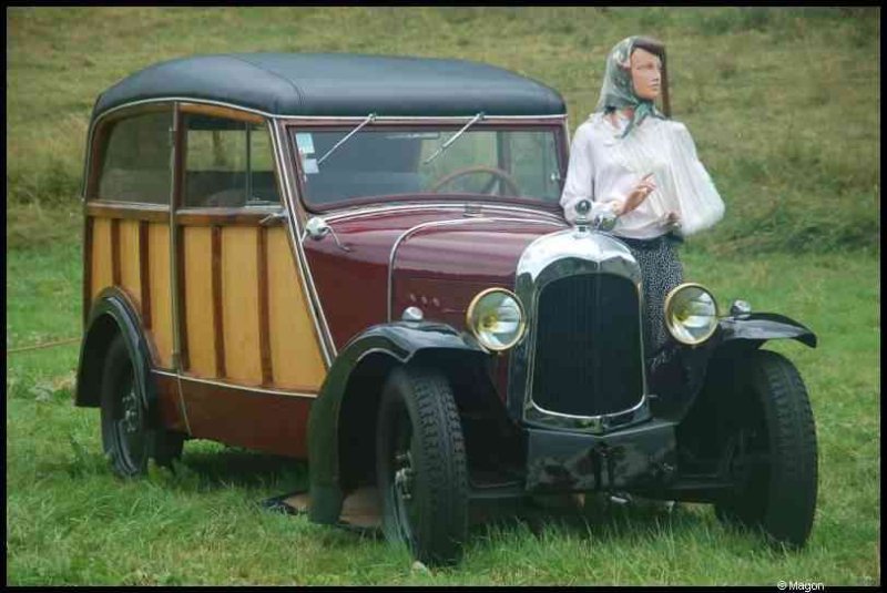 Septfontaines Milcars, Люксембург: ретро-вэлли-вагон 1930-х с деревянной обшивкой